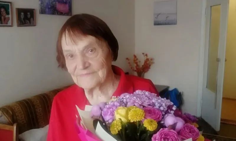 90-летний юбилей отметила учительница из Барнаула
