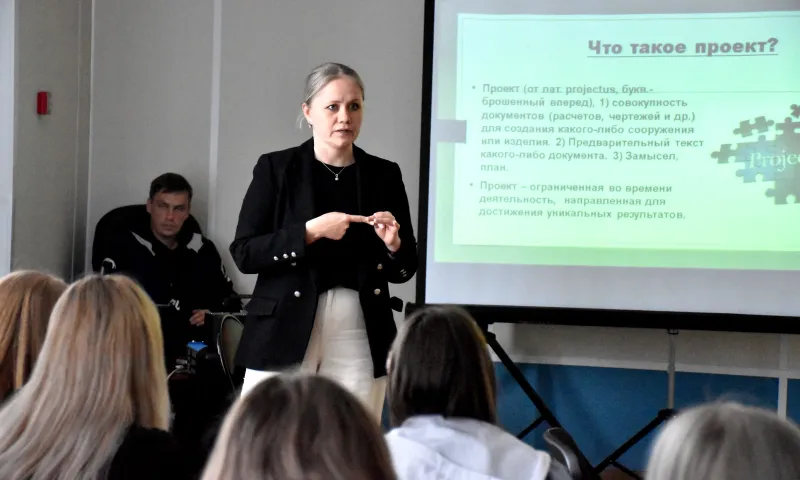 Преподаватели Алтайского государственного педагогического университета ответили на вопросы родителей в Солонешенском районе