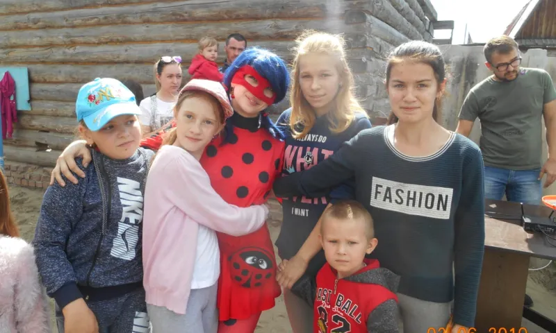 Общественники провели праздник для детей в Барнауле