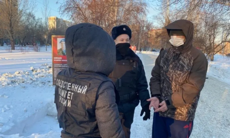 Дело о повреждении мемориальных баннеров на Аллее памяти в Барнауле передали в суд