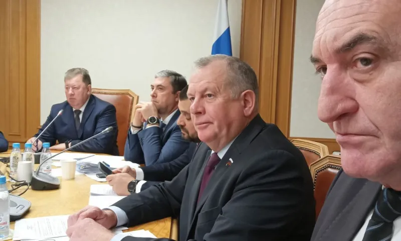 Депутат Госдумы Иван Лоор предложил устроить «парламентские слушания» по работе «Почты России»