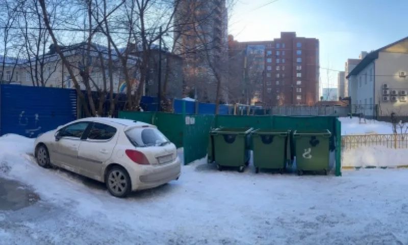 Новорожденного малыша нашли в мусорном баке в Новосибирске 