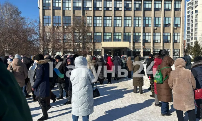 Людей эвакуировали из краевой библиотеки в Барнауле