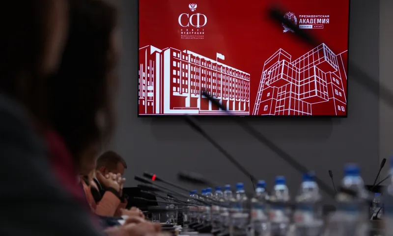 Российским сенаторам рассказали о создании условий для обучения по программе «Алтай – земля героев»