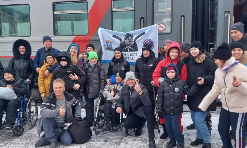 Детская команда по следж-хоккею из Барнаула заняла второе место на Кубке Сибири 