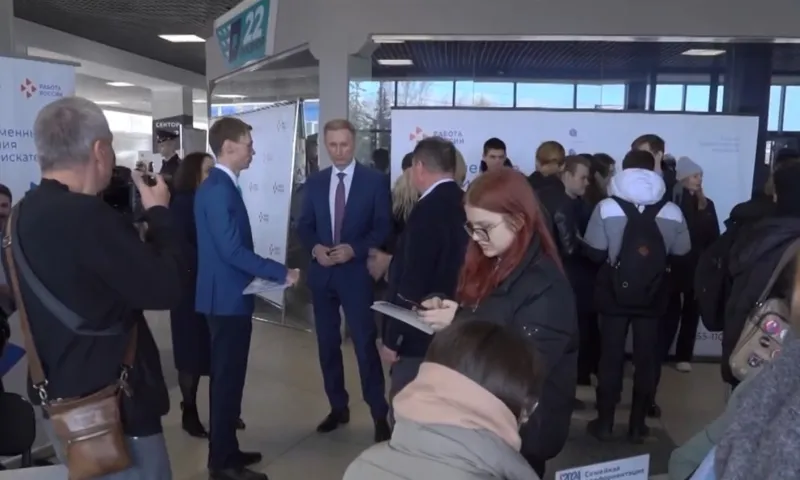 Всероссийская ярмарка трудоустройства во всех городах и районах края прошла сегодня