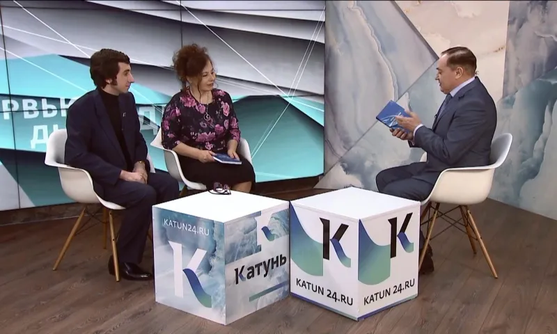 Фарида Габдраупова и Станислав Танков: о сборнике молодых алтайских писателей «Здесь неба хватит для любого»