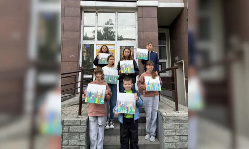 Сотрудники полиции в Барнауле устроили праздник для детей погибших коллег