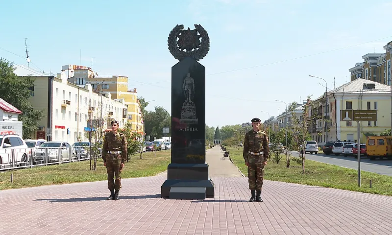Памятная церемония, посвященная 100-летию со дня рождения Алексея Скурлатова, прошла в Барнауле