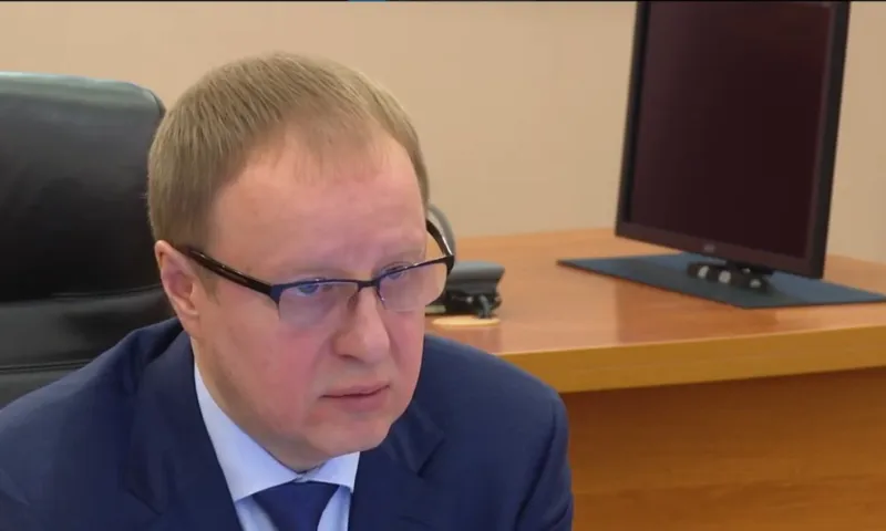 В правительстве Алтайского края обсудили работу программы капитального ремонта многоквартирных домов