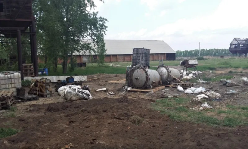 Опасные химические вещества обнаружили в почве Тальменского района